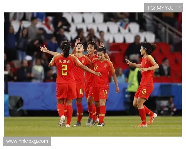 中国女足逆转胜越南队 迎来亚洲杯四强席位 全队展现拼搏精神